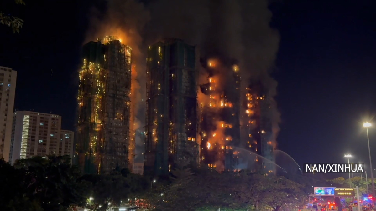 उच्चस्तरको प्रविधि हुँदा पनि चीनले आगो निभाउन किन सकेन ? चीनको प्रविधि विकासको पोल खोलेको हङकङको आगोलागीले उठाएका प्रश्नहरु